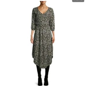 Time & Tru Woven Smocked Dress. Black Floral. Size Medium. NWT